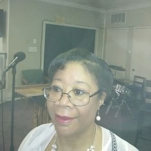 Meet your Posher, Louise